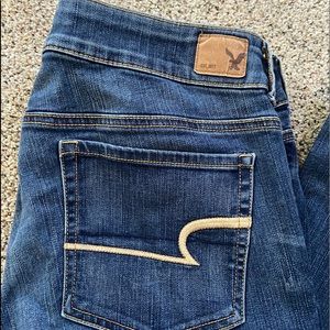 american eagle dark/edium wash artist crop size 12
